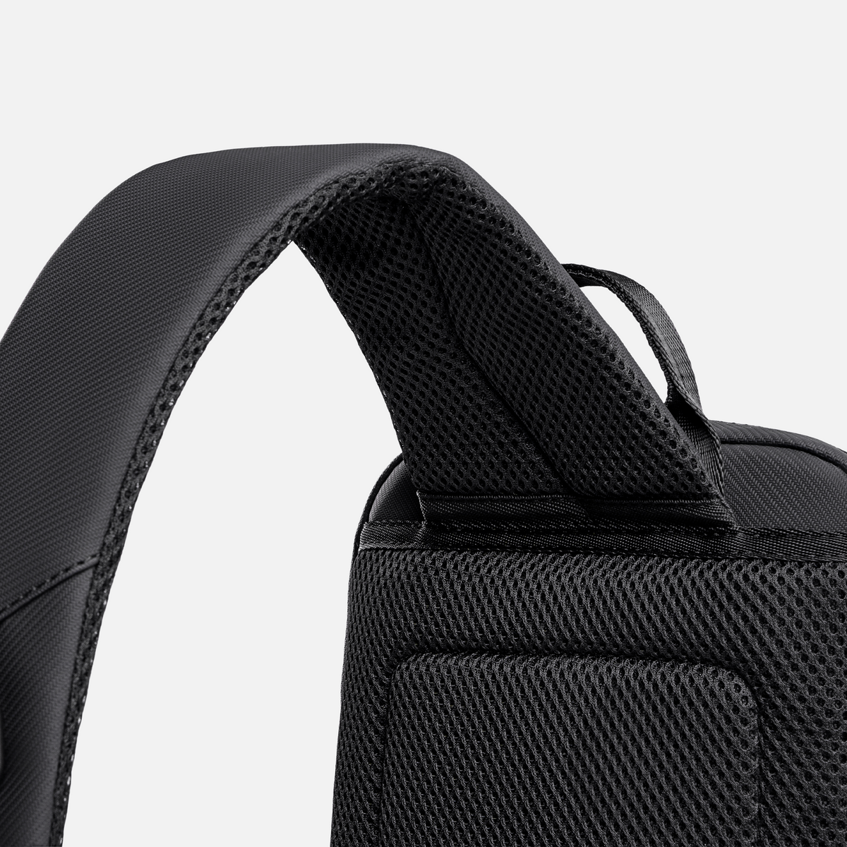 GXB01047 Black