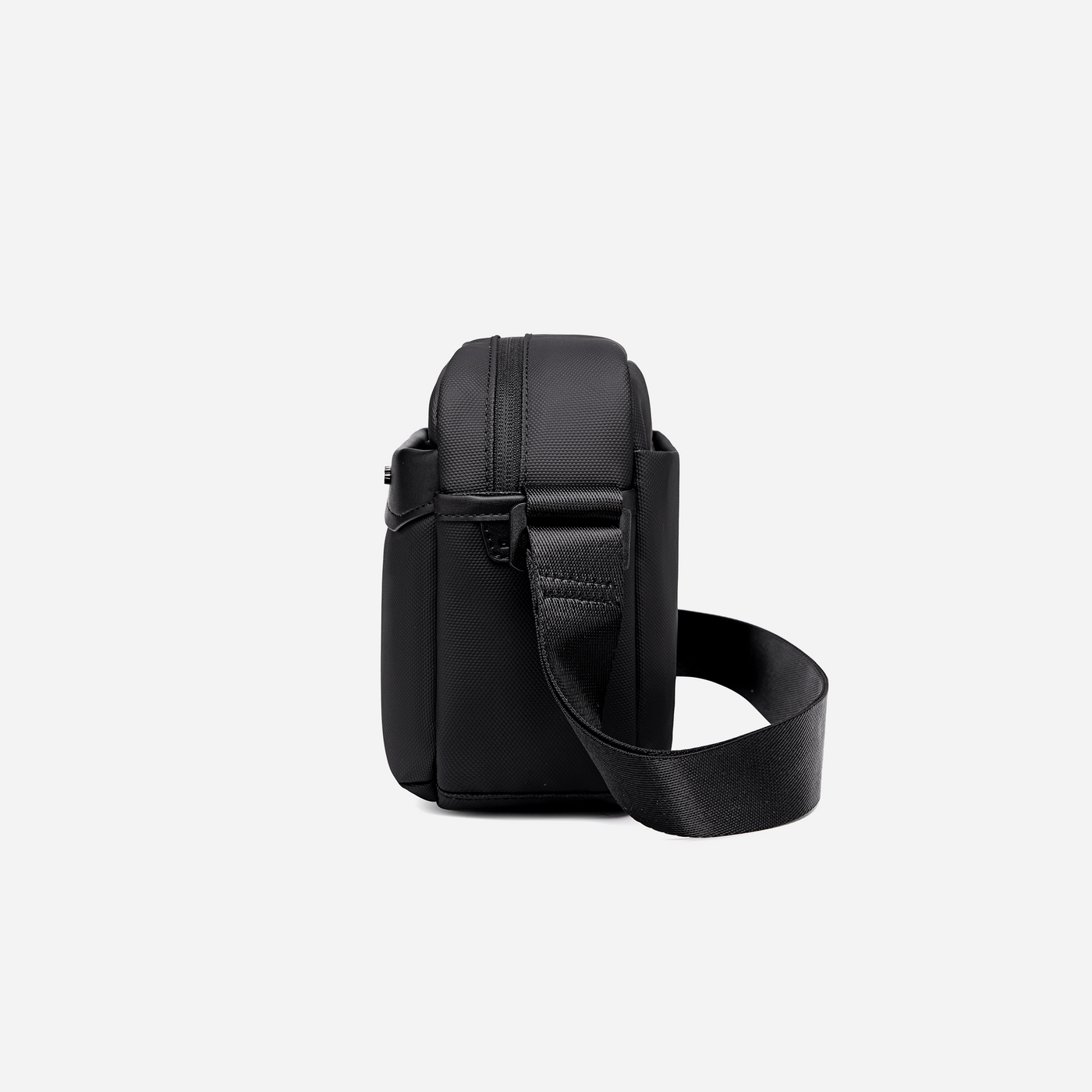 KB00944 Black Arctic Hunter