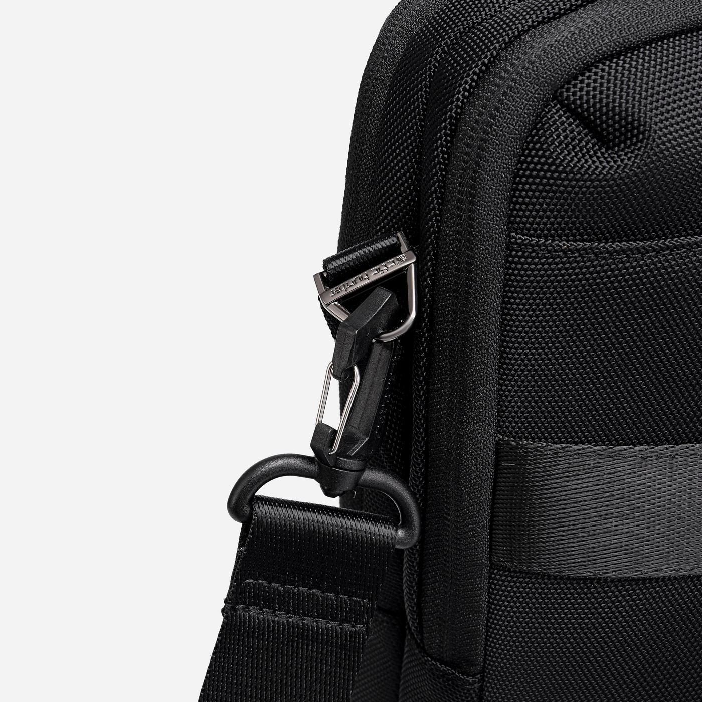 GW00889 Black Arctic Hunter