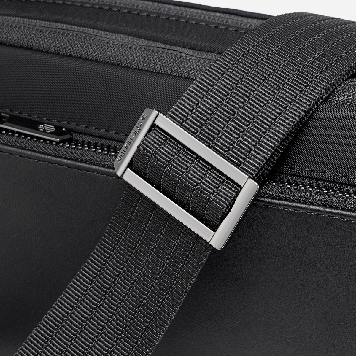 XB00826 Black arctichunter-eg