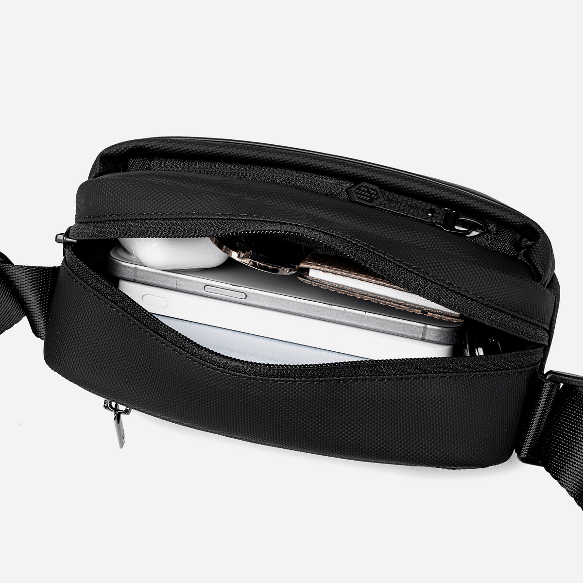 KB00946 Black arctichunter-eg