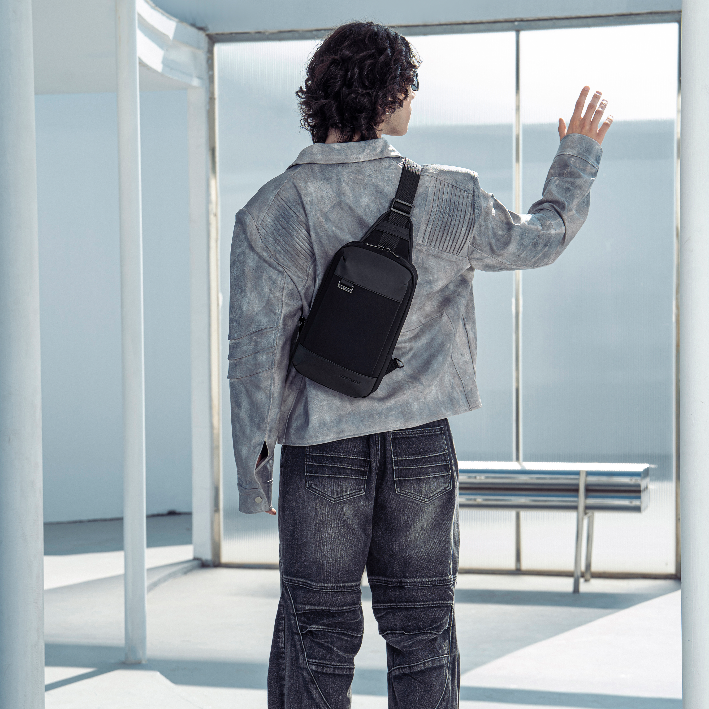 XB00829 Black - arctichunter-eg