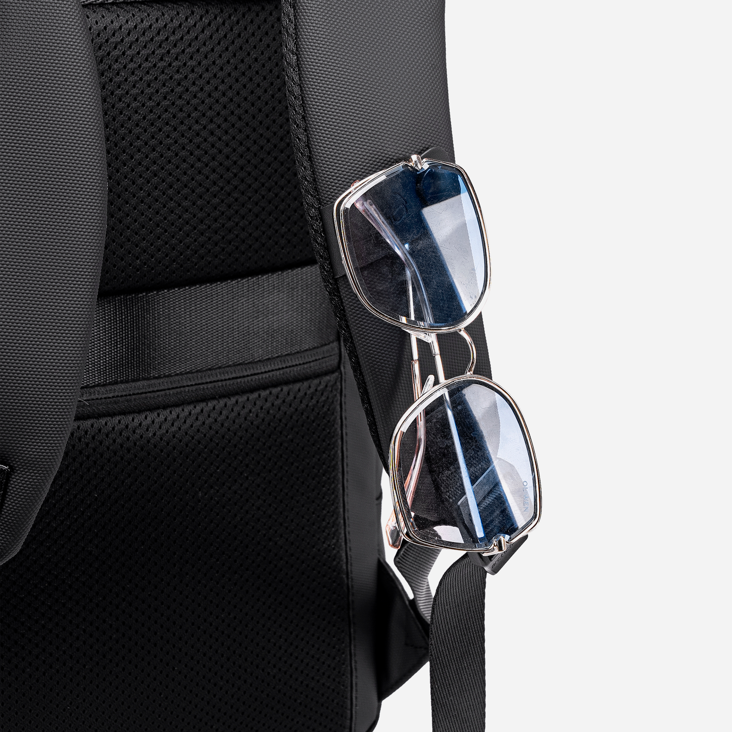 B00877 arctichunter-eg