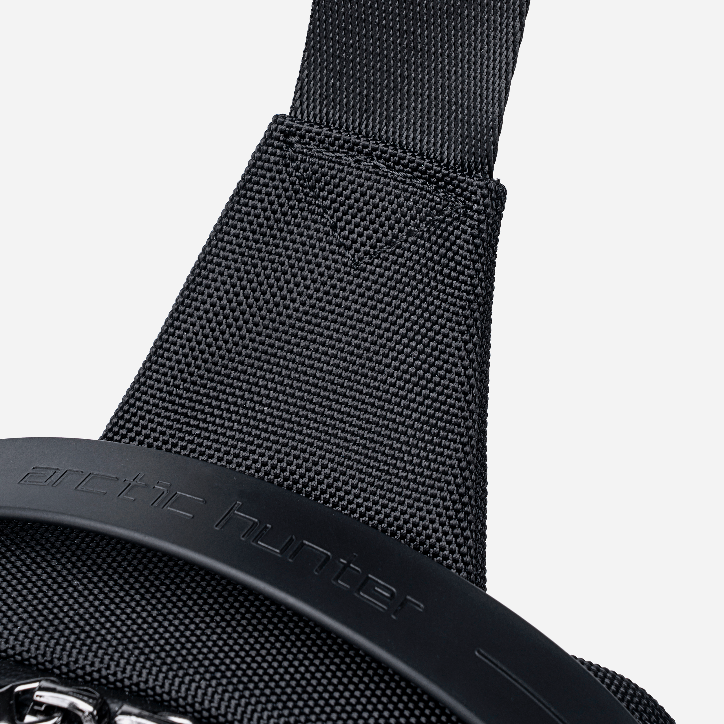 XB00693 Grey Arctic Hunter