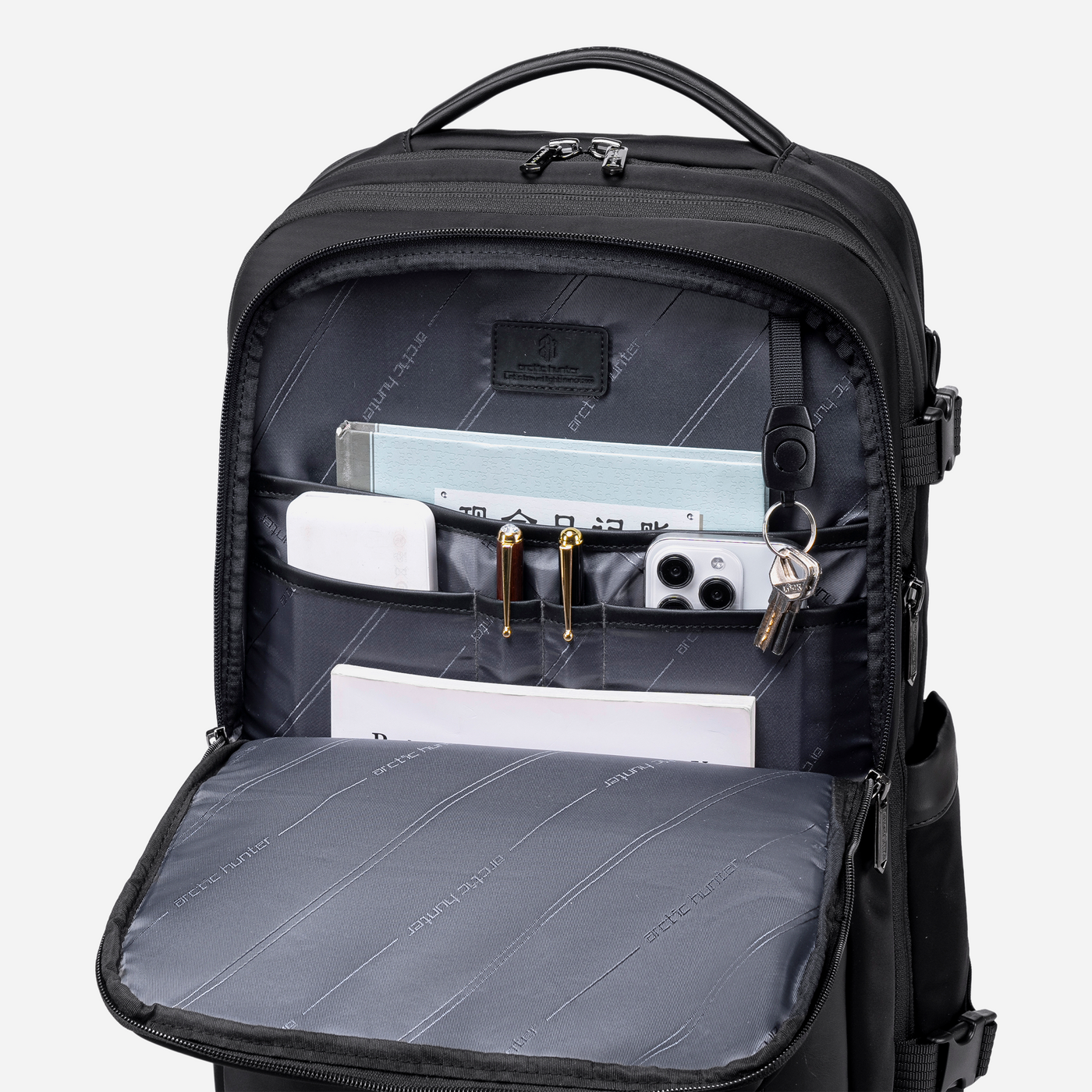 B00833 Black arctichunter-eg