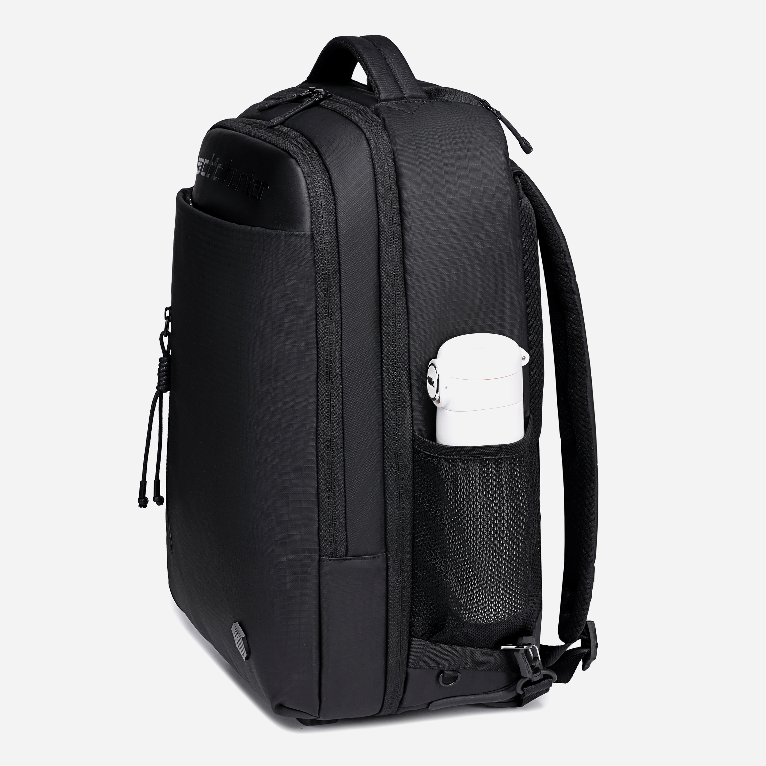 LG00657-1 Black Arctic Hunter