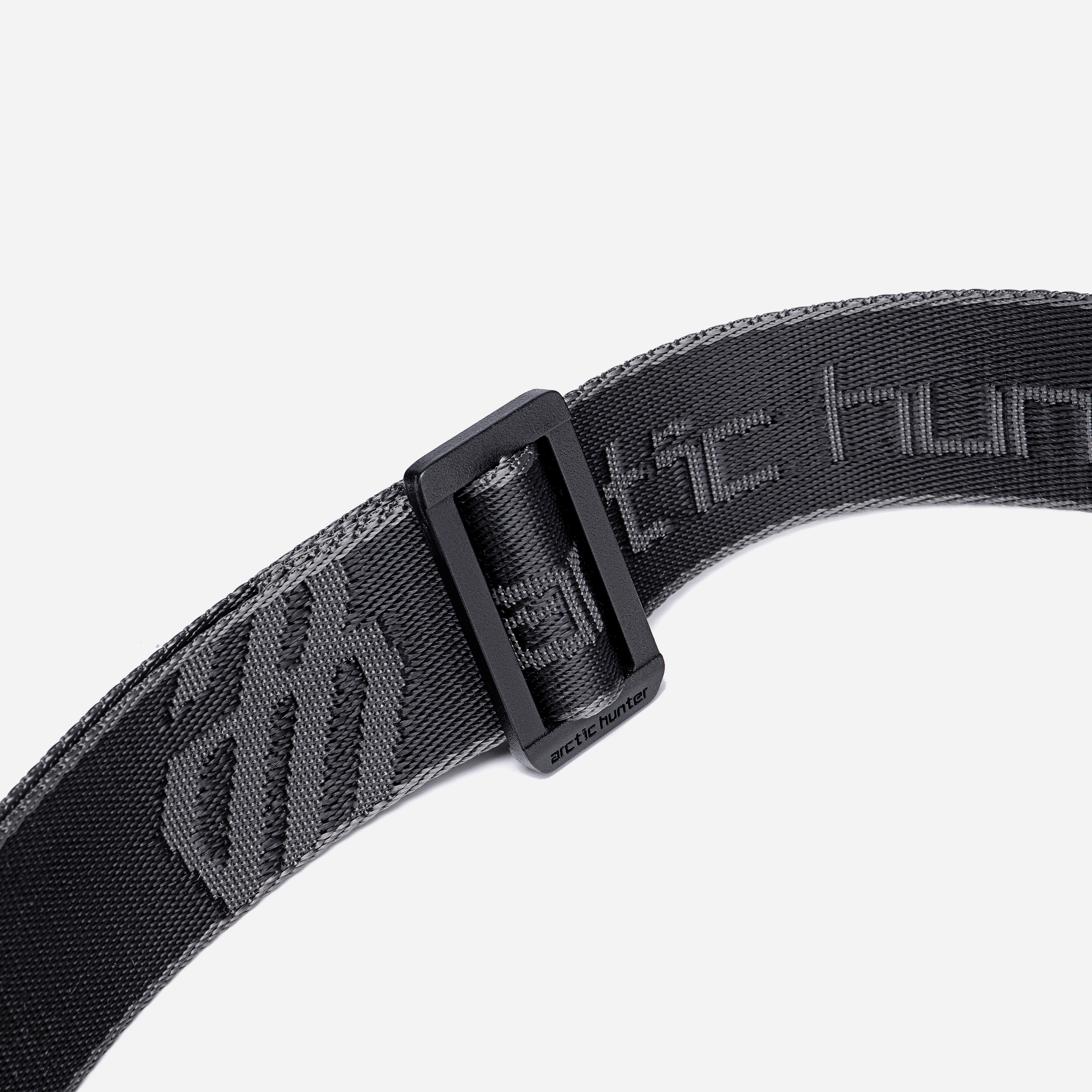 XB00541 Blue Arctic Hunter