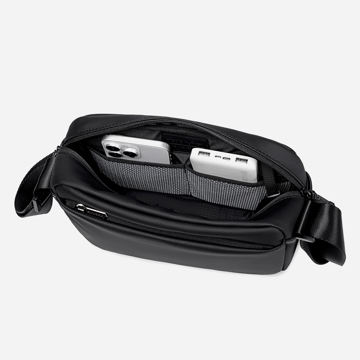 KB00944 Black Arctic Hunter