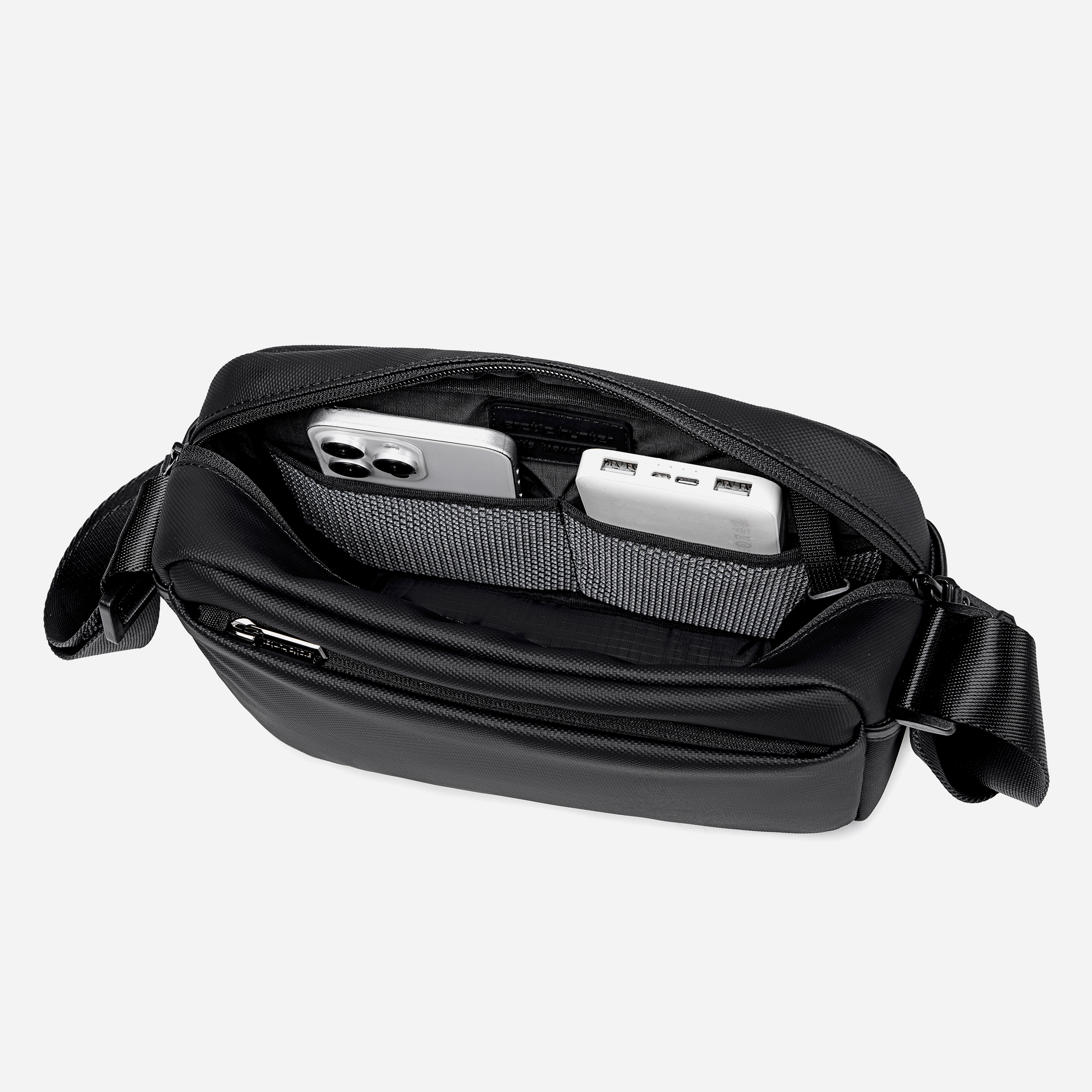 KB00944 Black Arctic Hunter