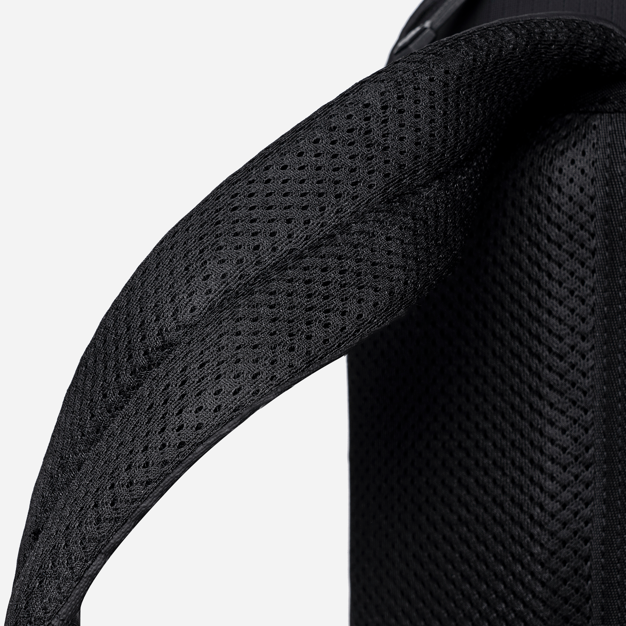 LG00657-1 Black Arctic Hunter