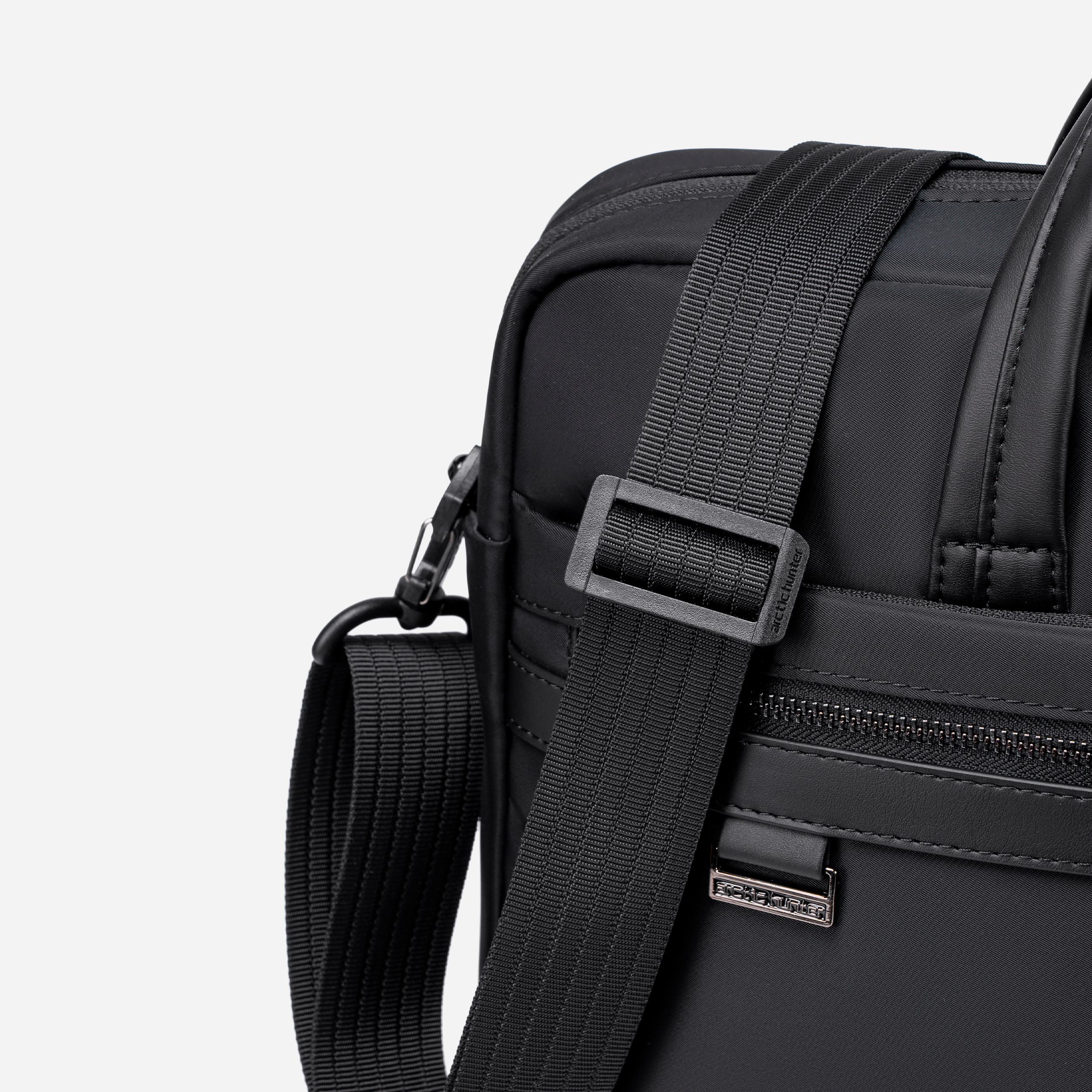 GWB00849 Black arctichunter-eg