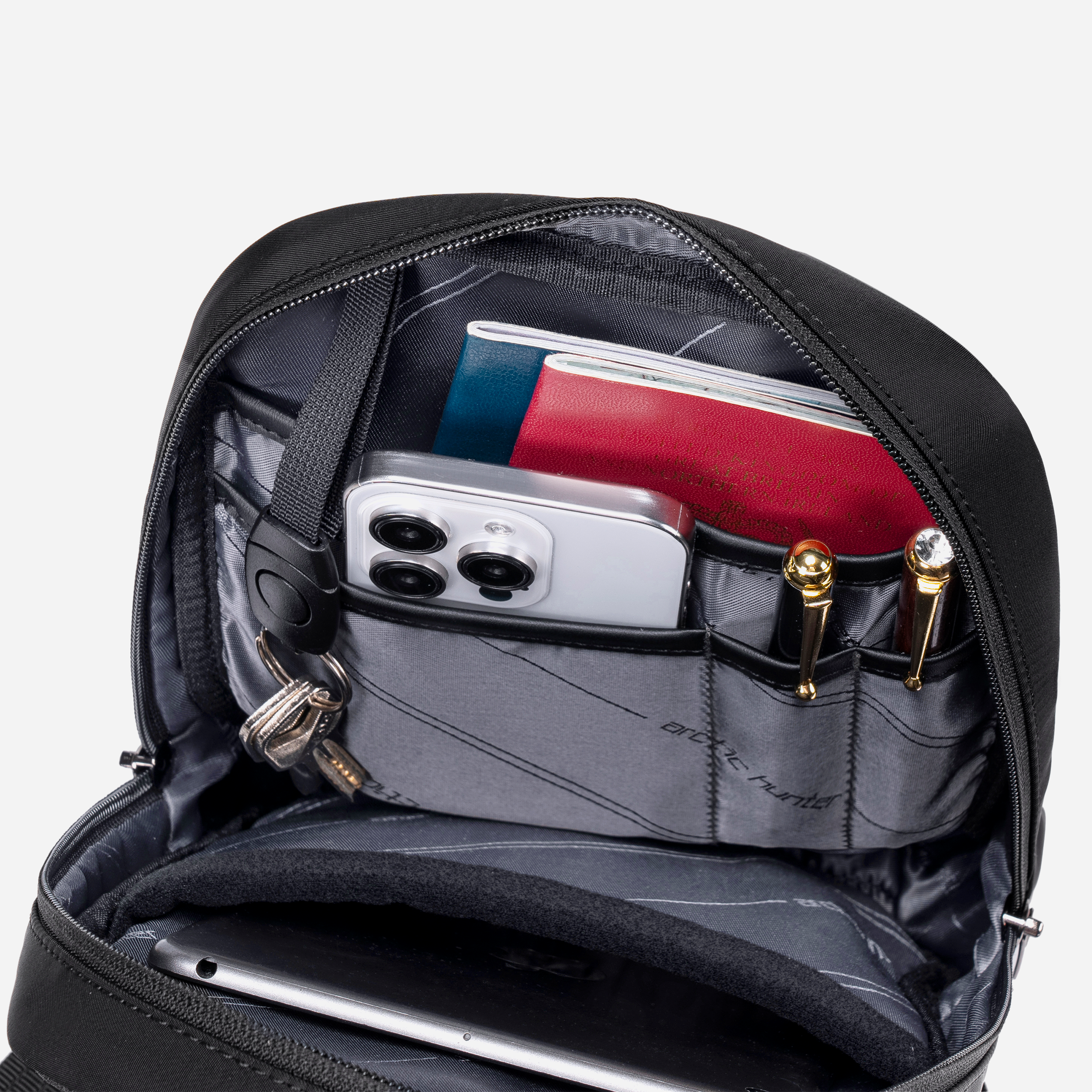 XB00829 Black arctichunter-eg