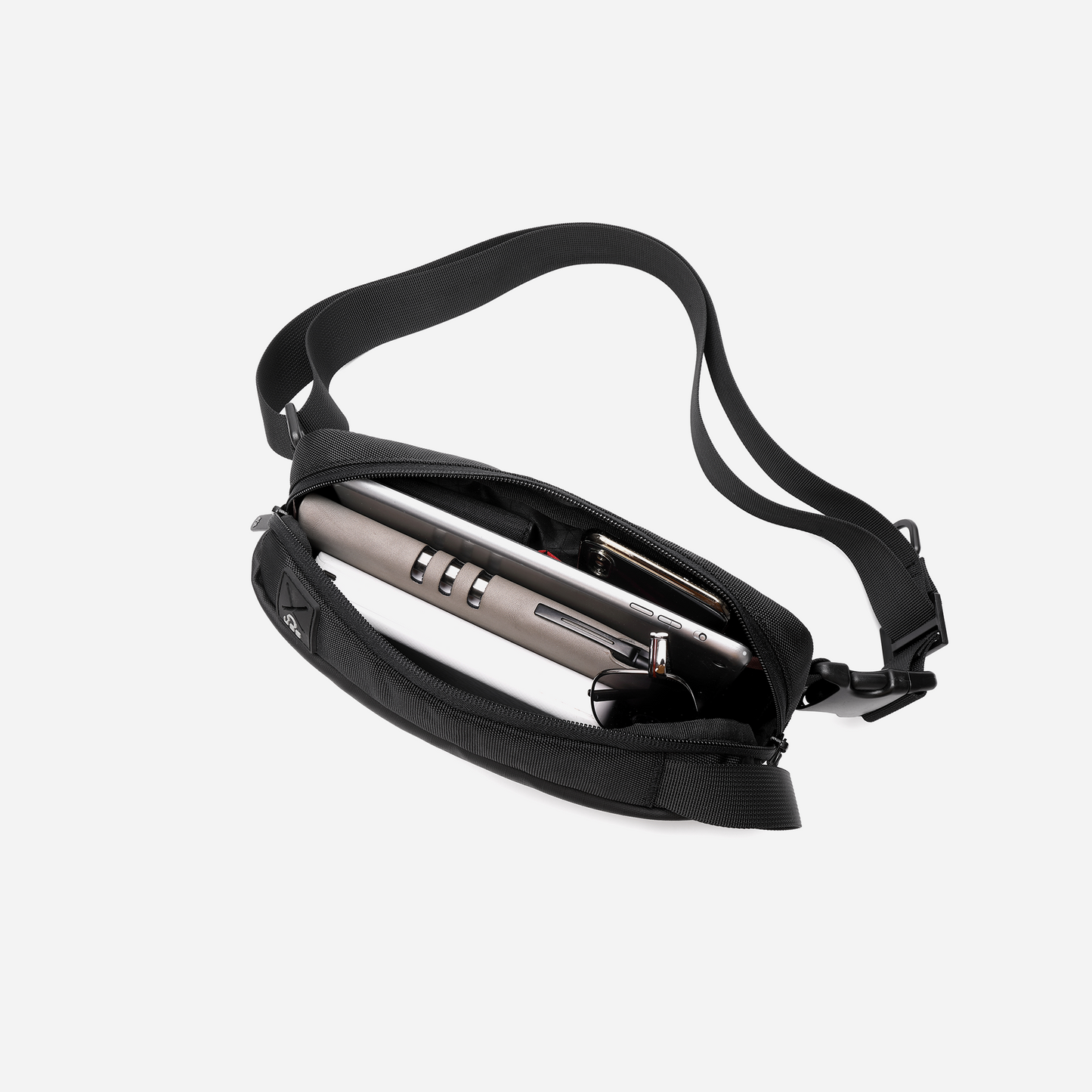 GXB00131 Black