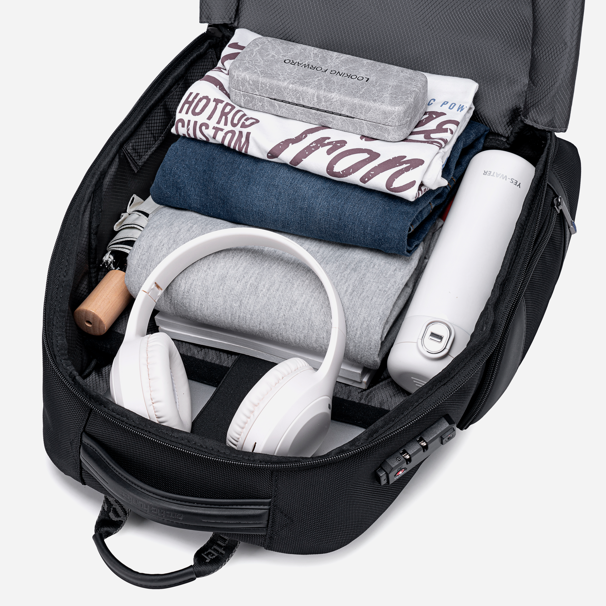 B00682 Blue arctichunter-eg