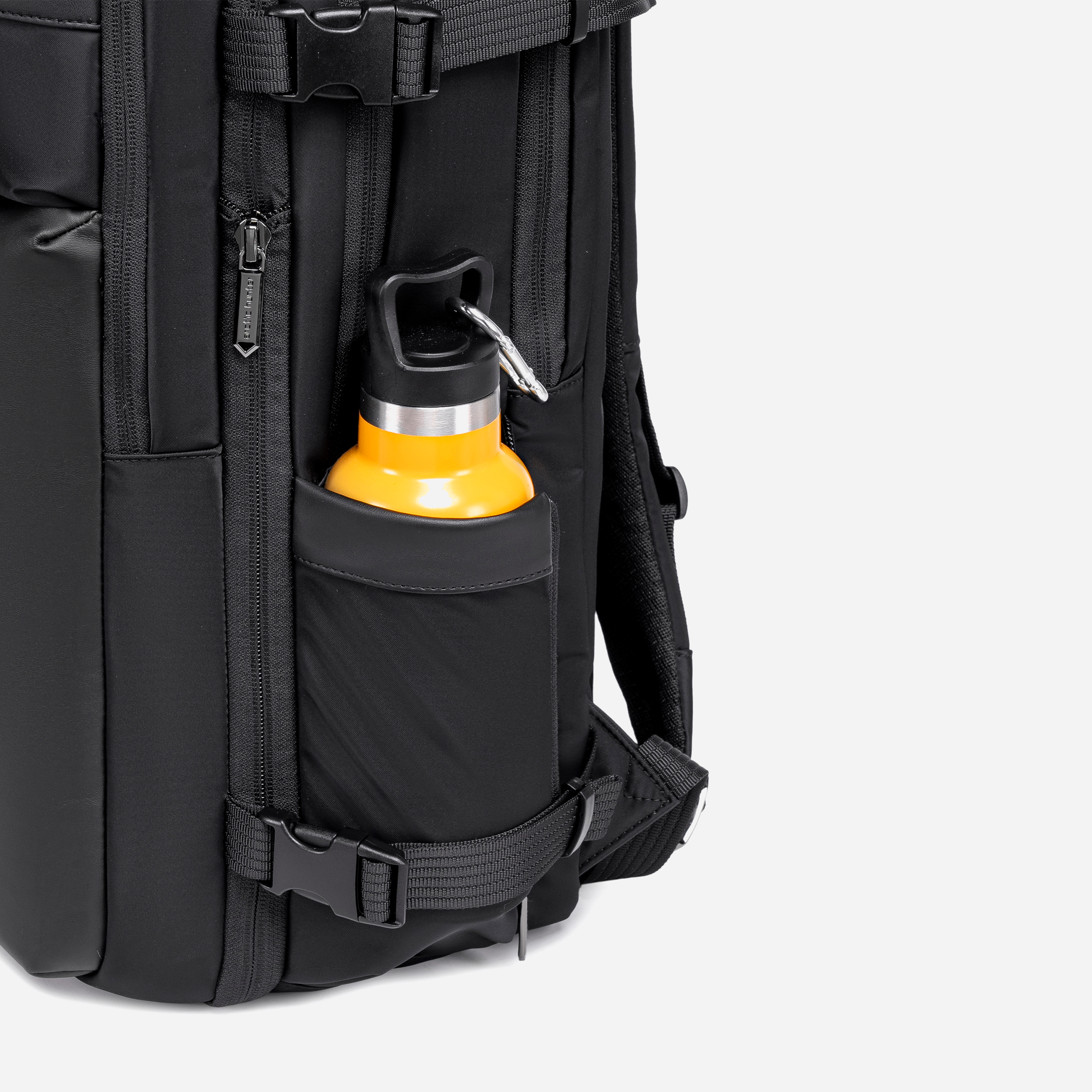 B00833 Black arctichunter-eg