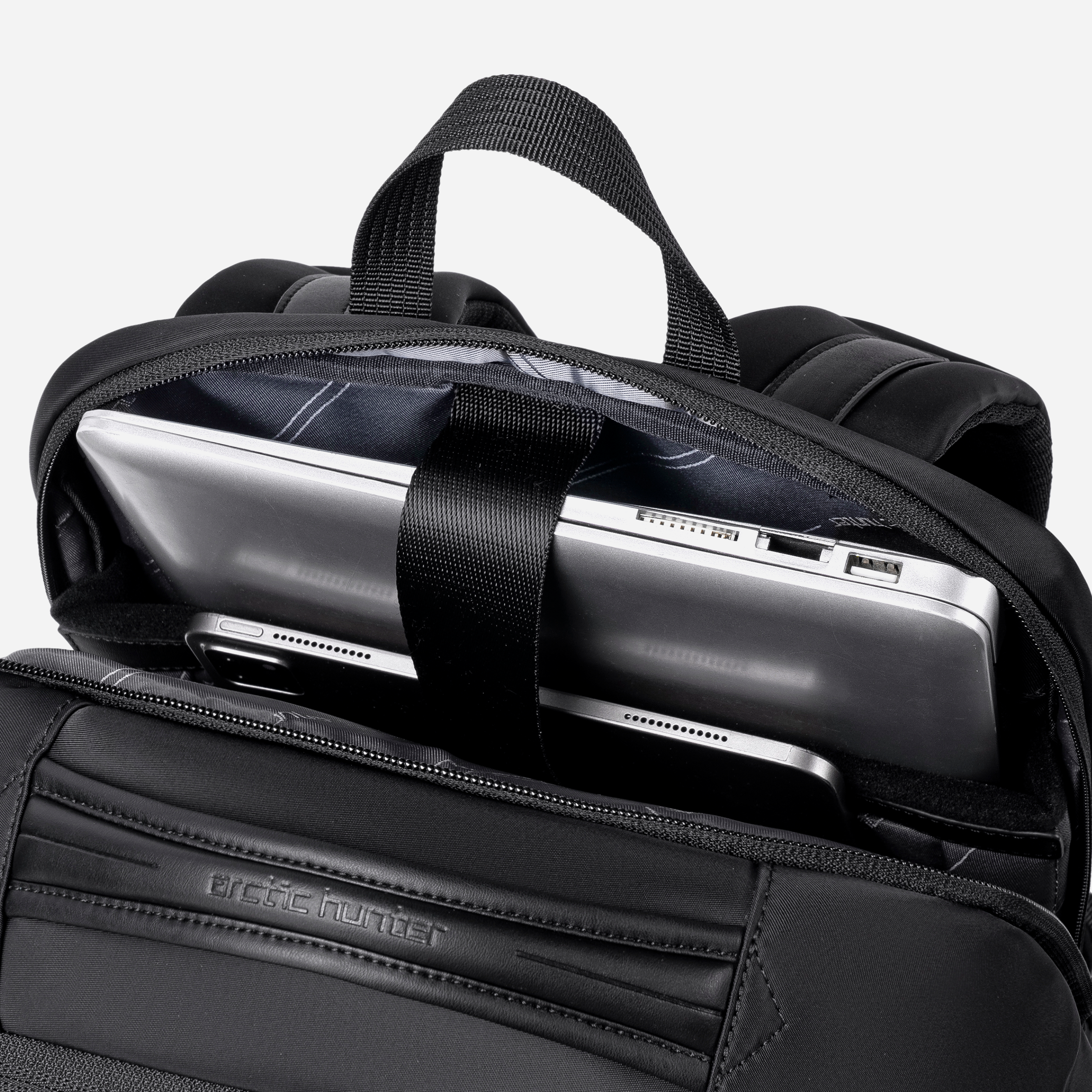 B00810 Black arctichunter-eg