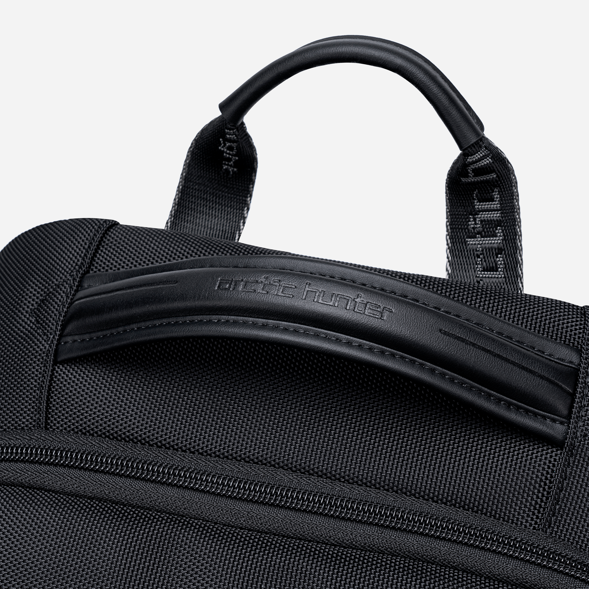 B00683 Blue arctichunter-eg