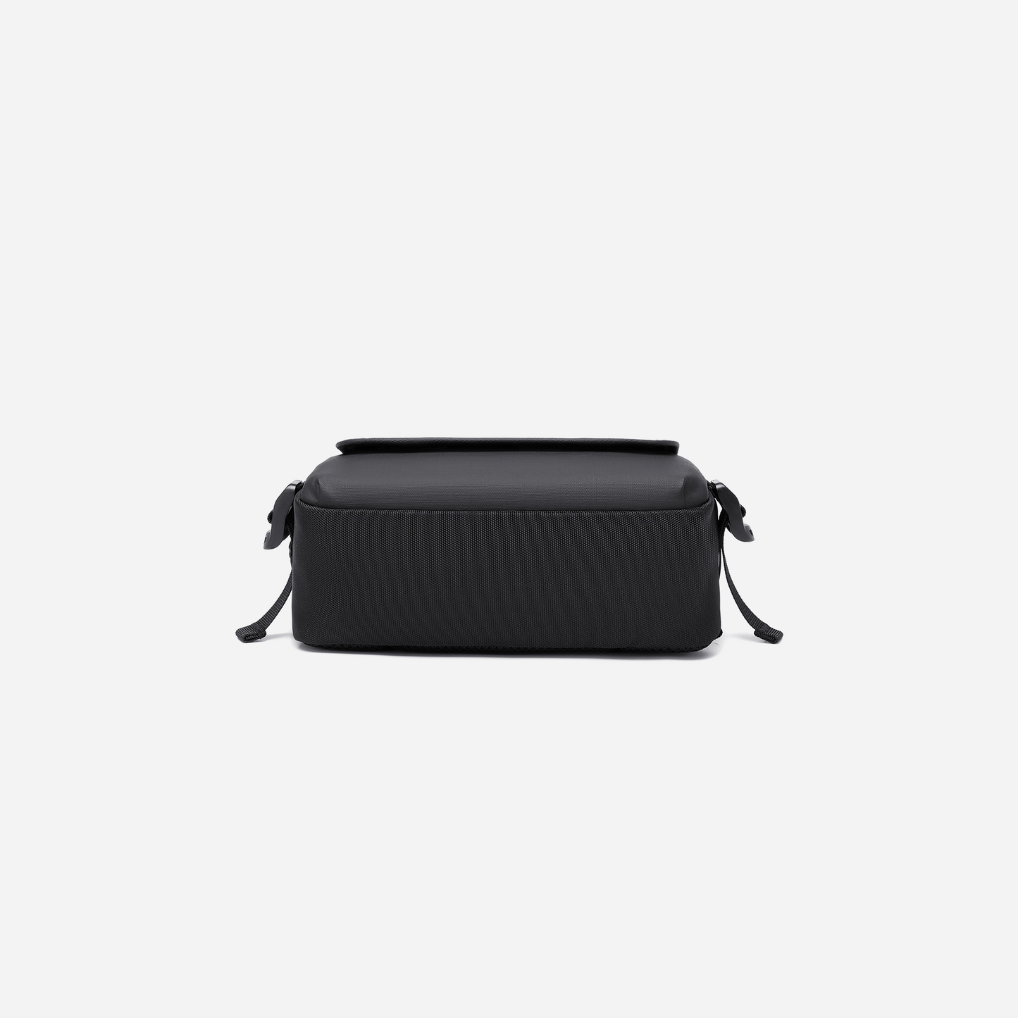 Y00028 Black