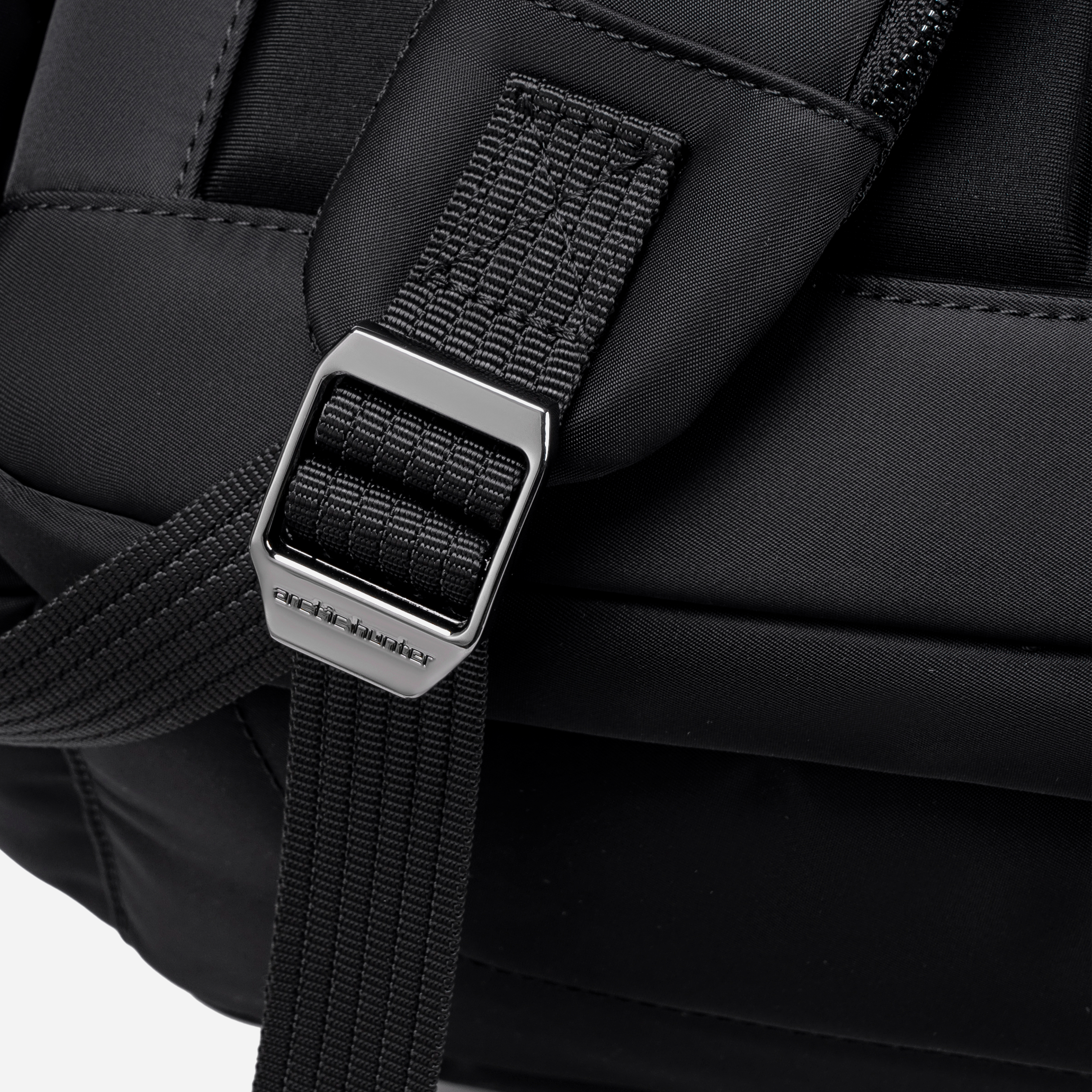 B00810 Black arctichunter-eg