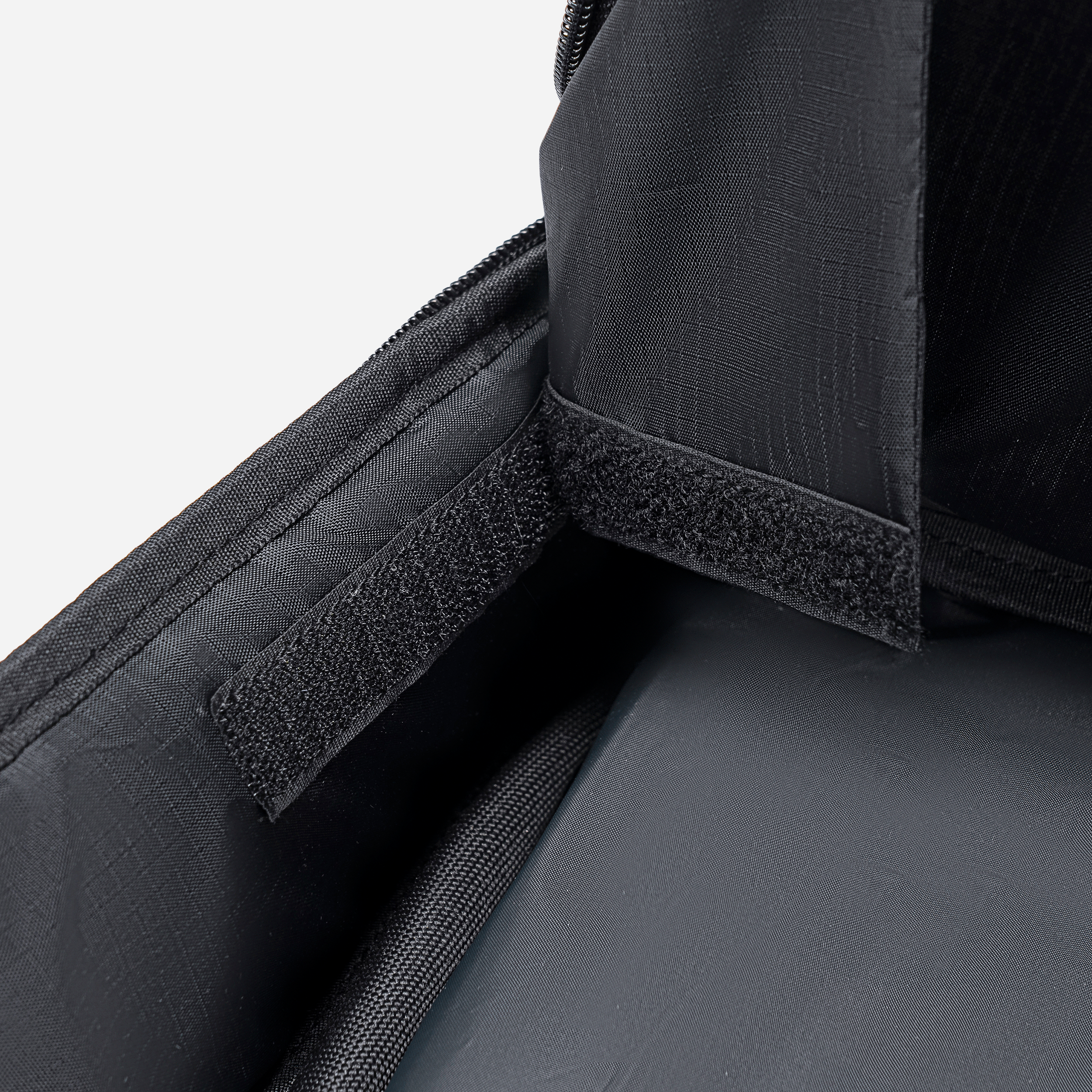 LG00866 Black arctichunter-eg