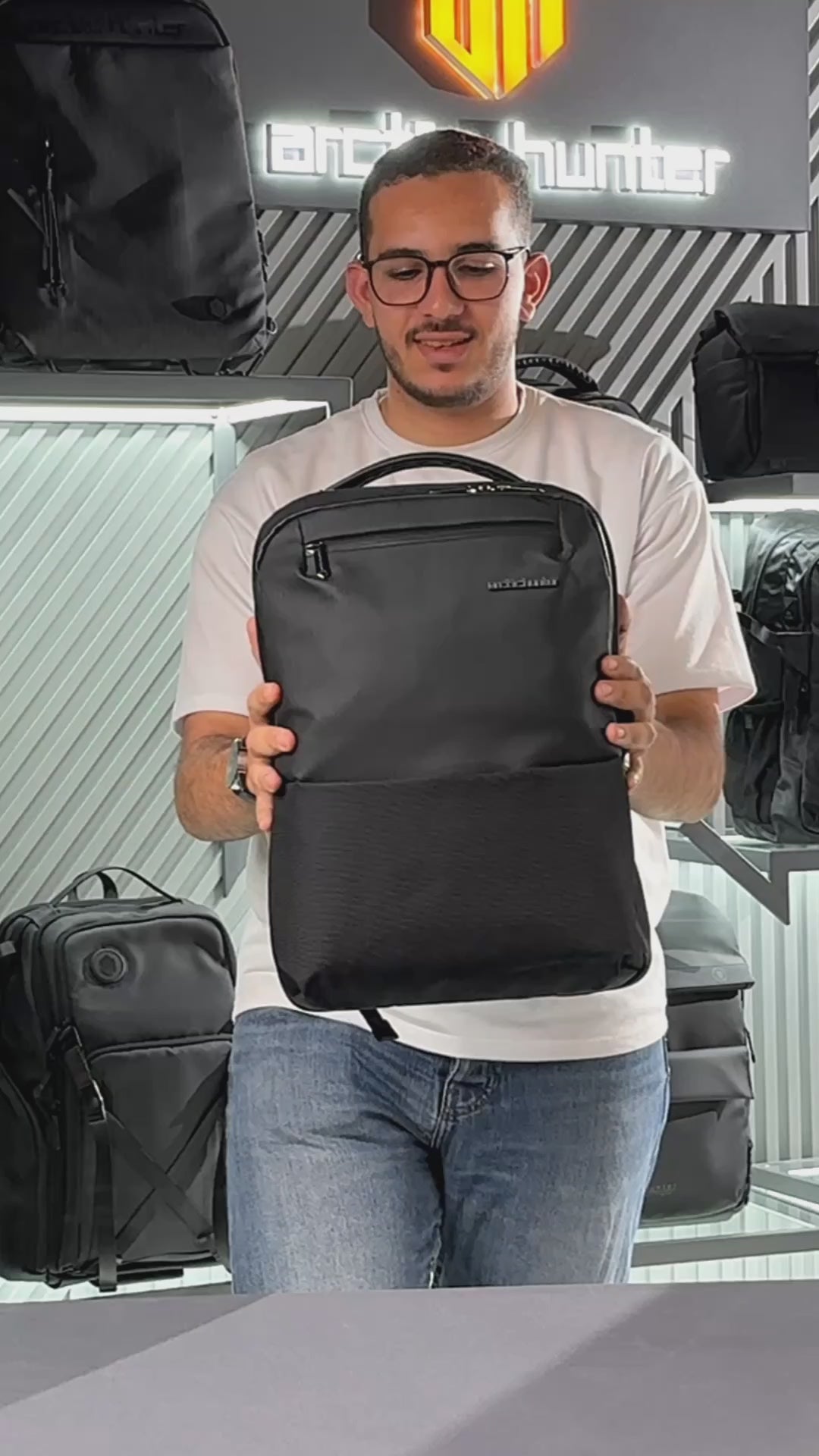 B00681 Black