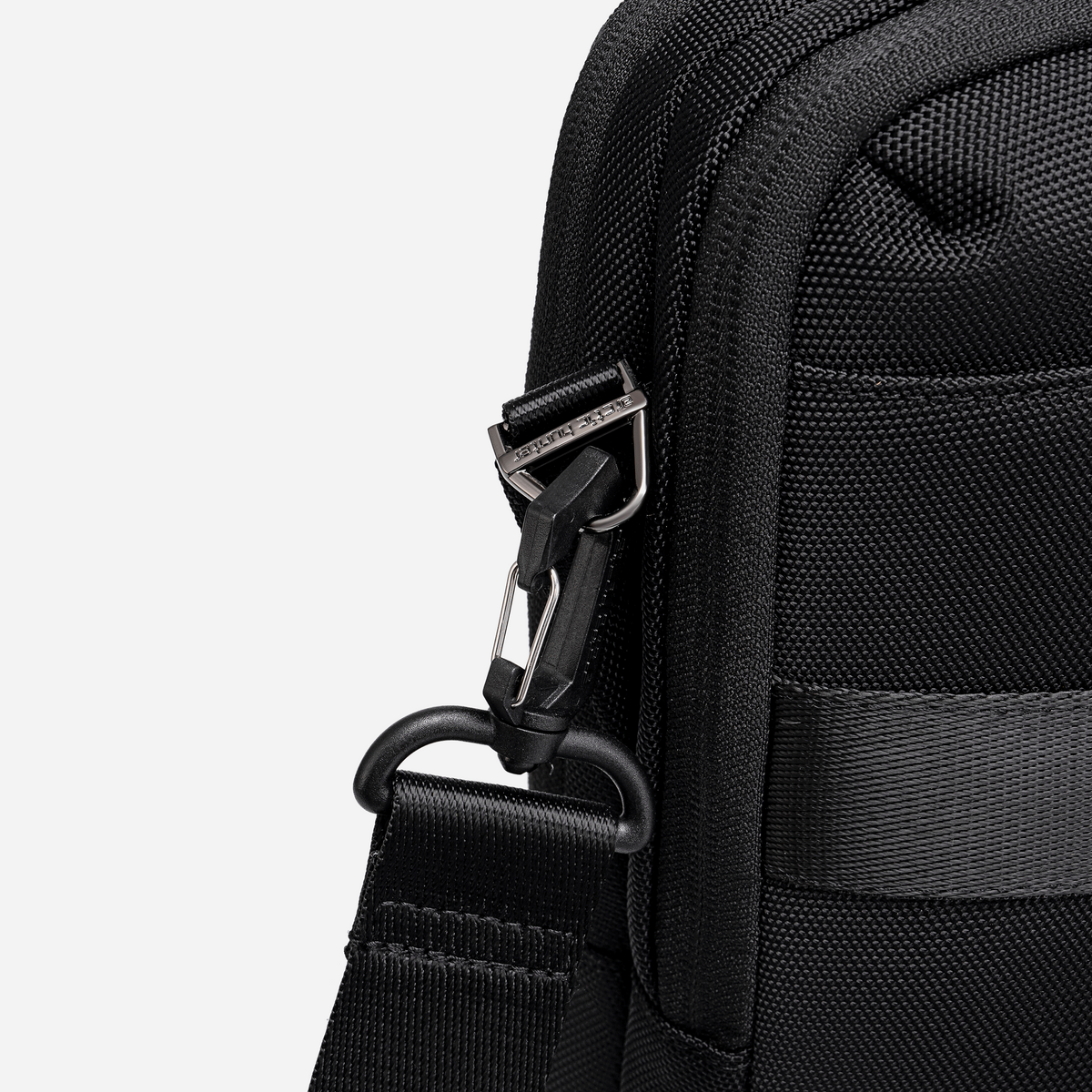 GW00889 Black Arctic Hunter