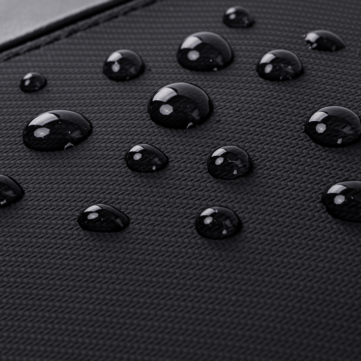 GKB01056 Black