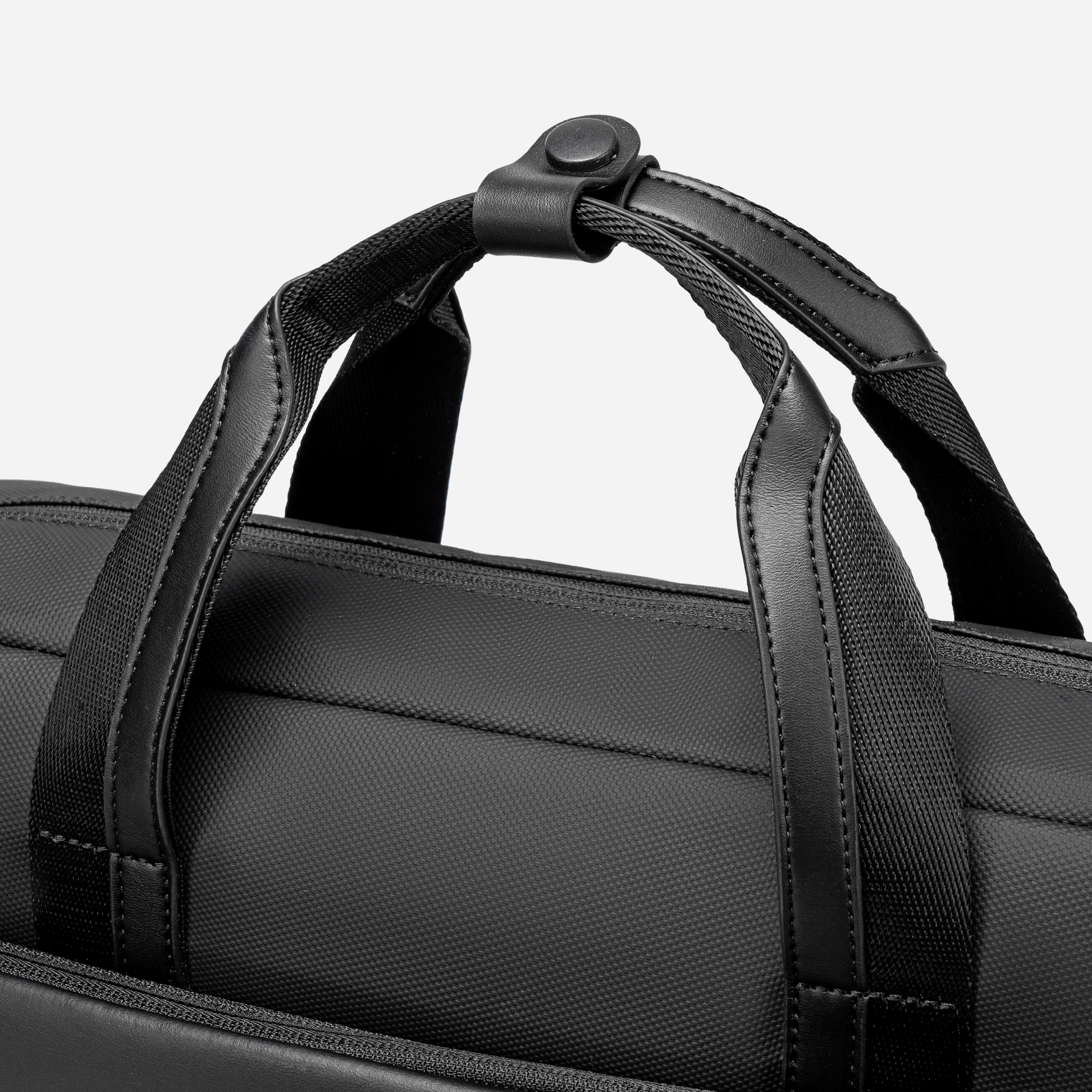 GWB00889 Black arctichunter-eg