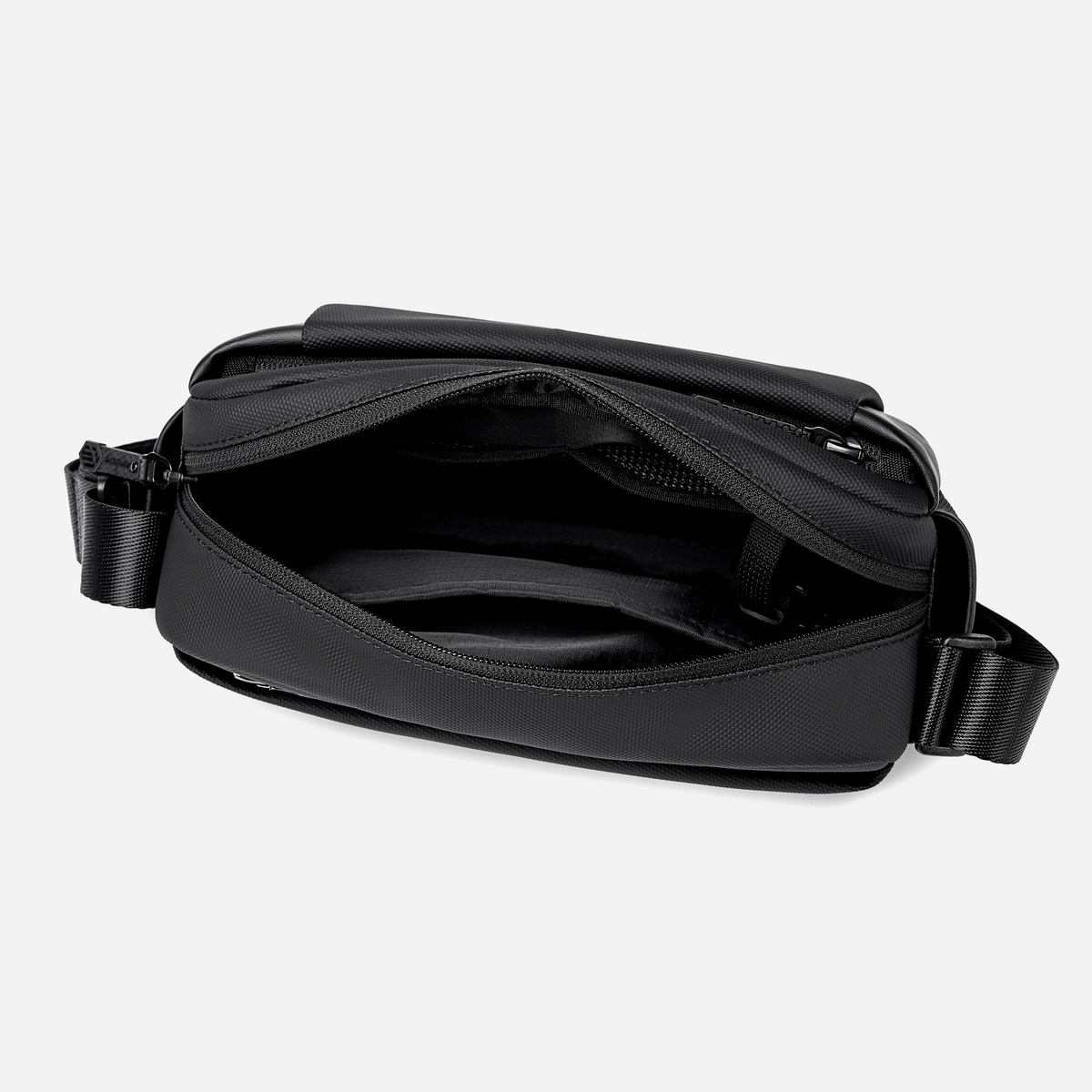K00943 Black arctichunter-eg