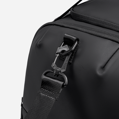 GXB00947 Black Arctic Hunter