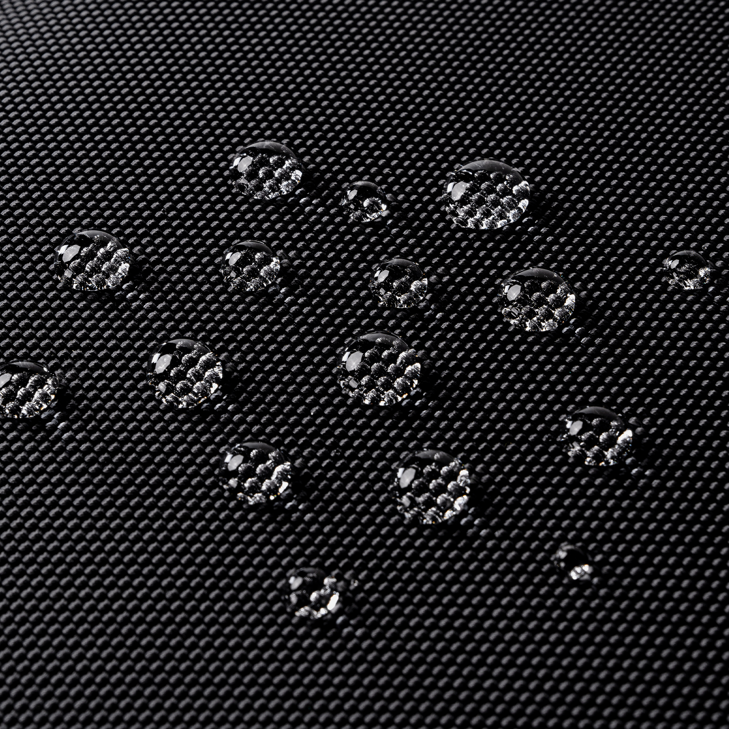 LGX004 Black 28 Liters