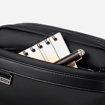 KB00946 Black arctichunter-eg