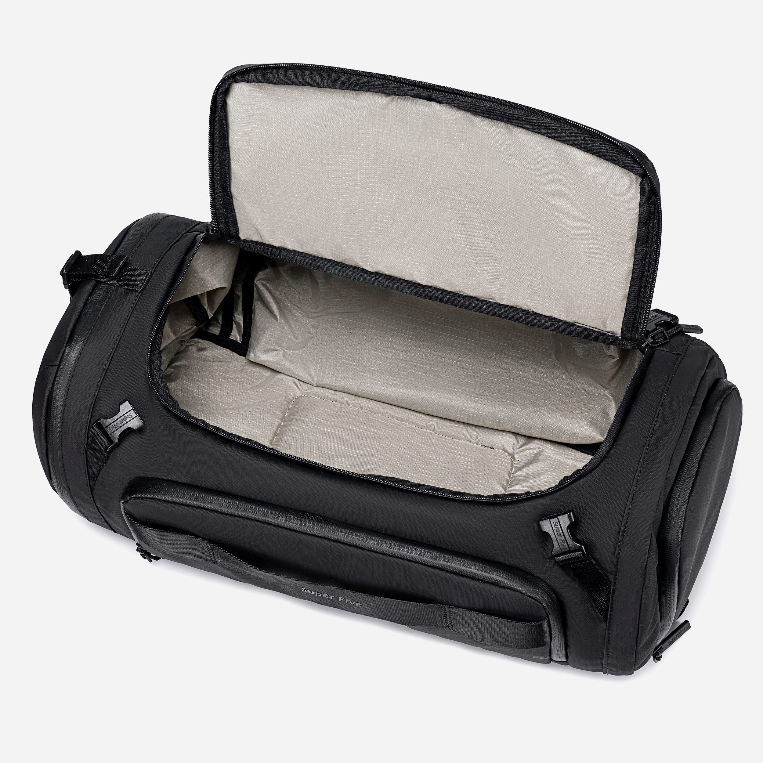 FB00742 Off White Super5