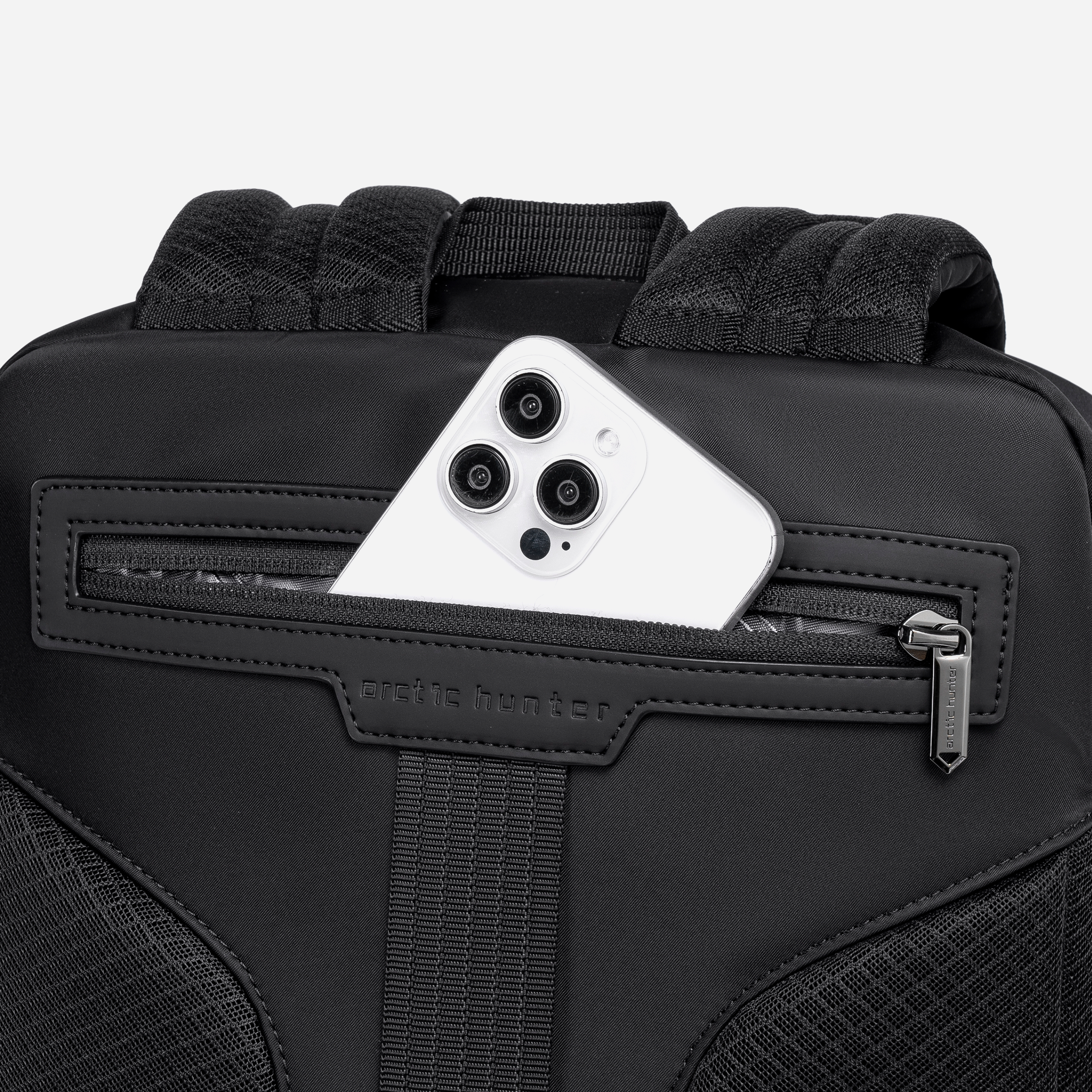 B00811 Black arctichunter-eg