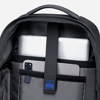 B00683 Blue arctichunter-eg