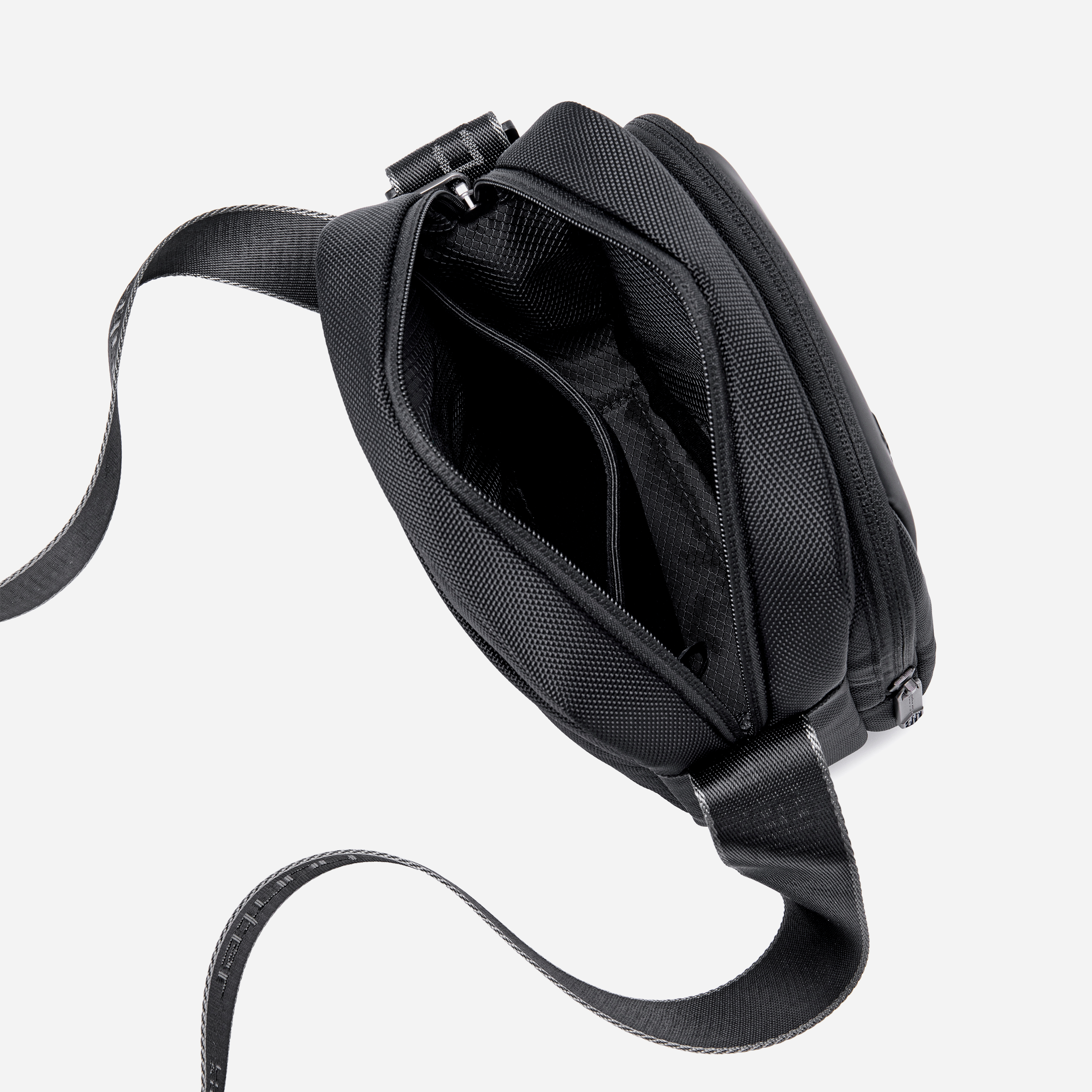 K00542 Black Arctic Hunter