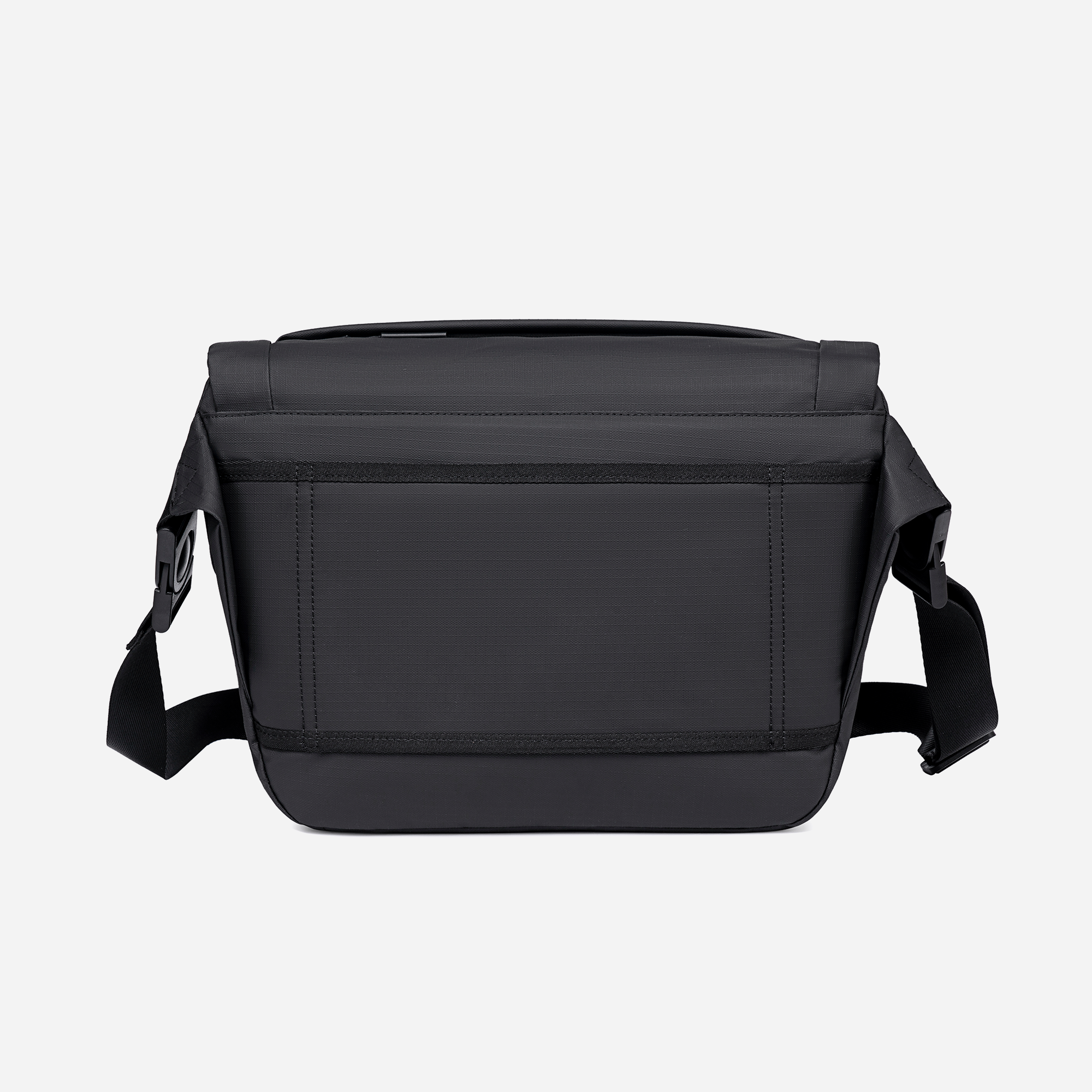 FKB00741 Black