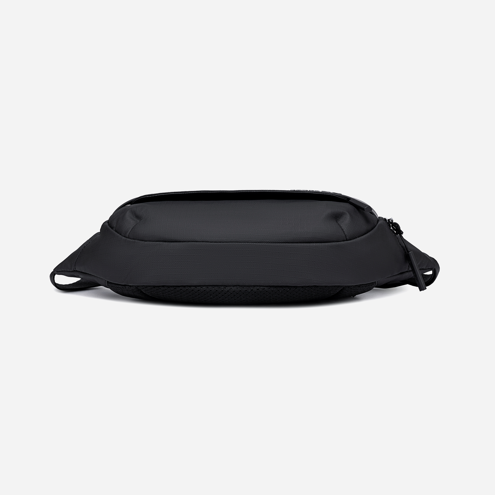 FYB00739 Black