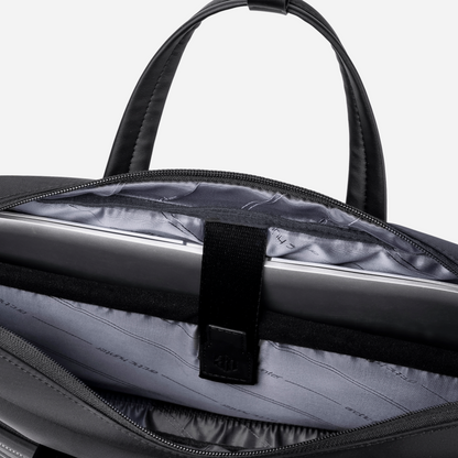 GWB00849 Black arctichunter-eg