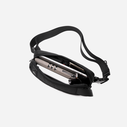 GXB00131 Black