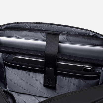 LXB00842 Black arctichunter-eg