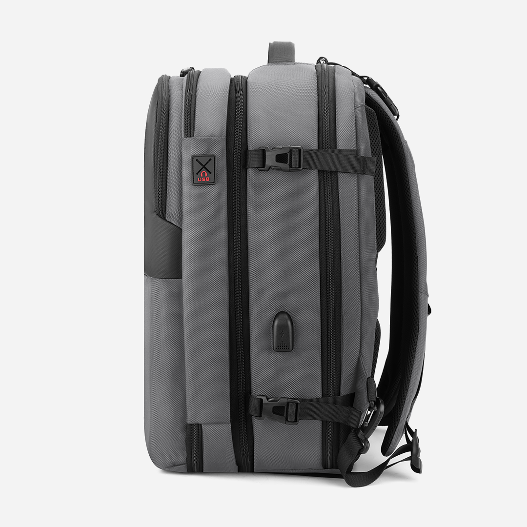 B00382 Grey arctichunter-eg