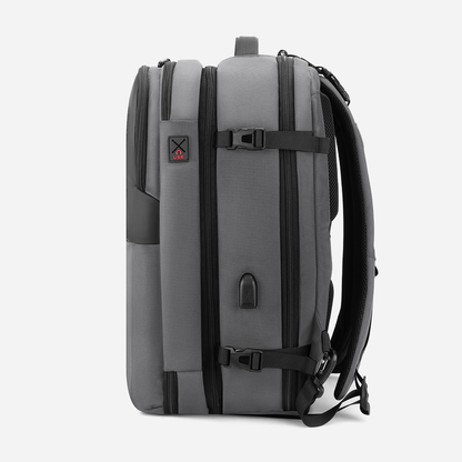 B00382 Grey arctichunter-eg