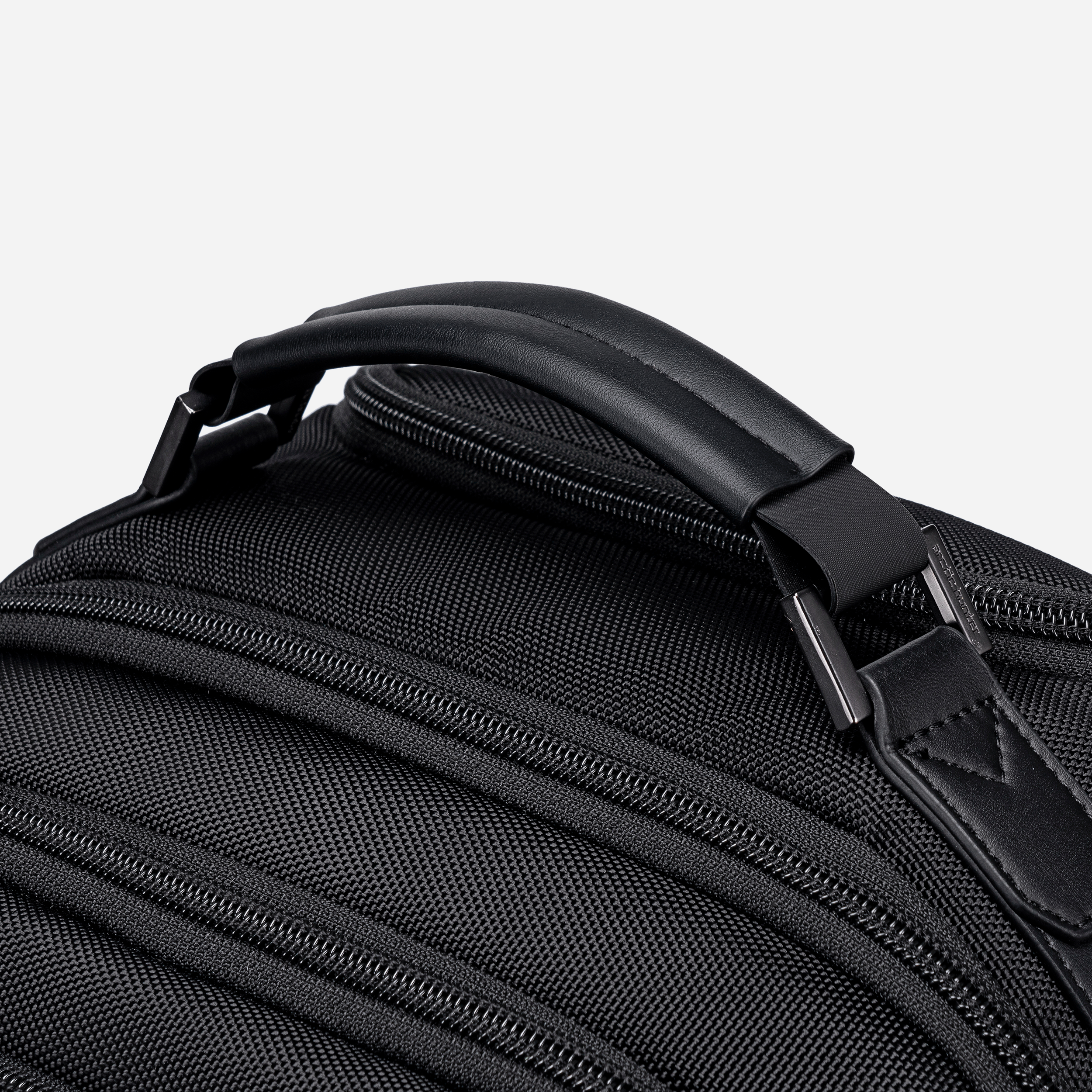 LG00656-1 Grey arctichunter-eg