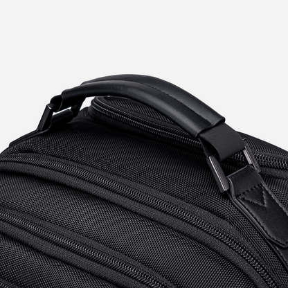 LG00656-1 Grey arctichunter-eg