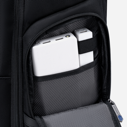 B00683 Blue arctichunter-eg