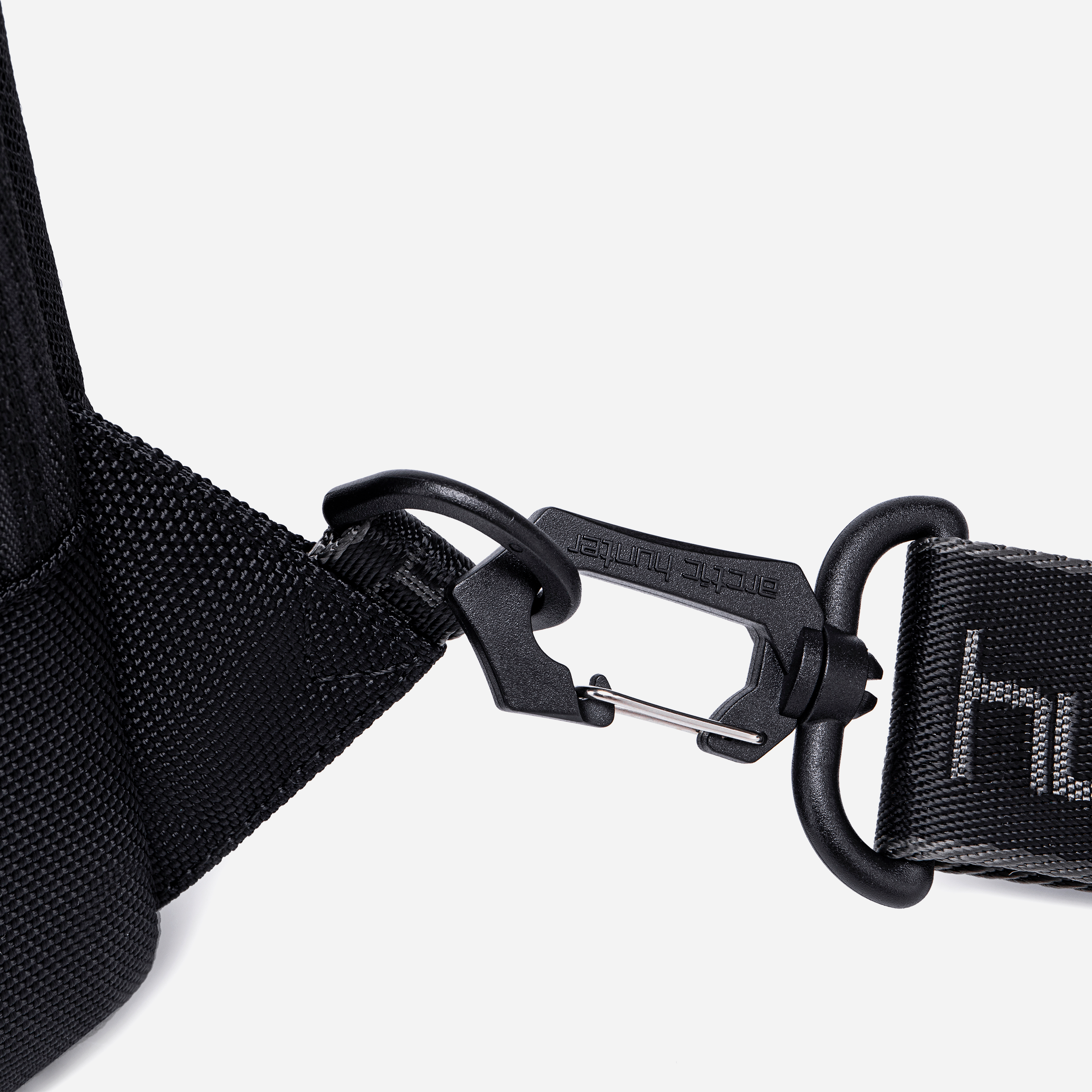 XB00541 Blue Arctic Hunter