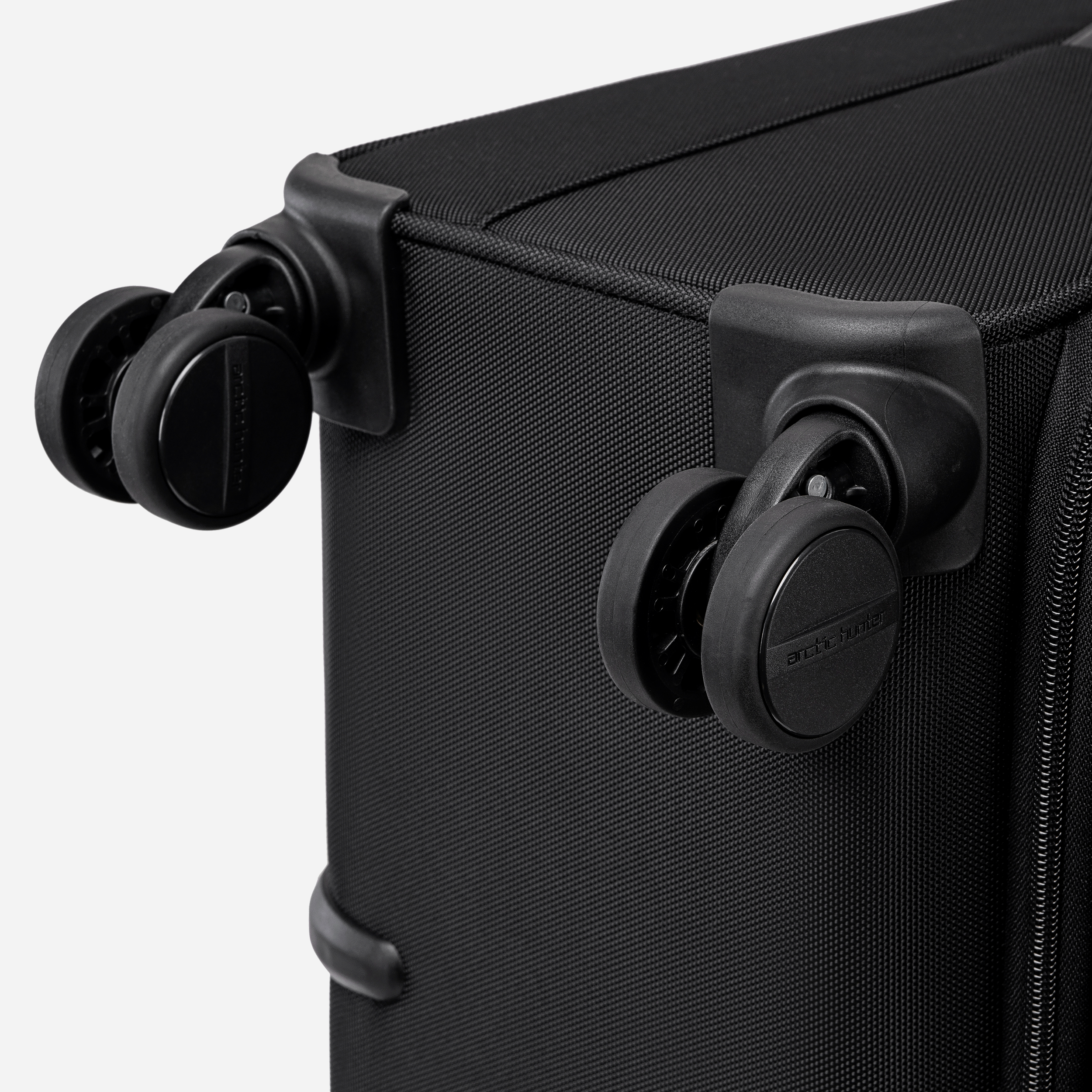 LGX004 Black 28 Liters