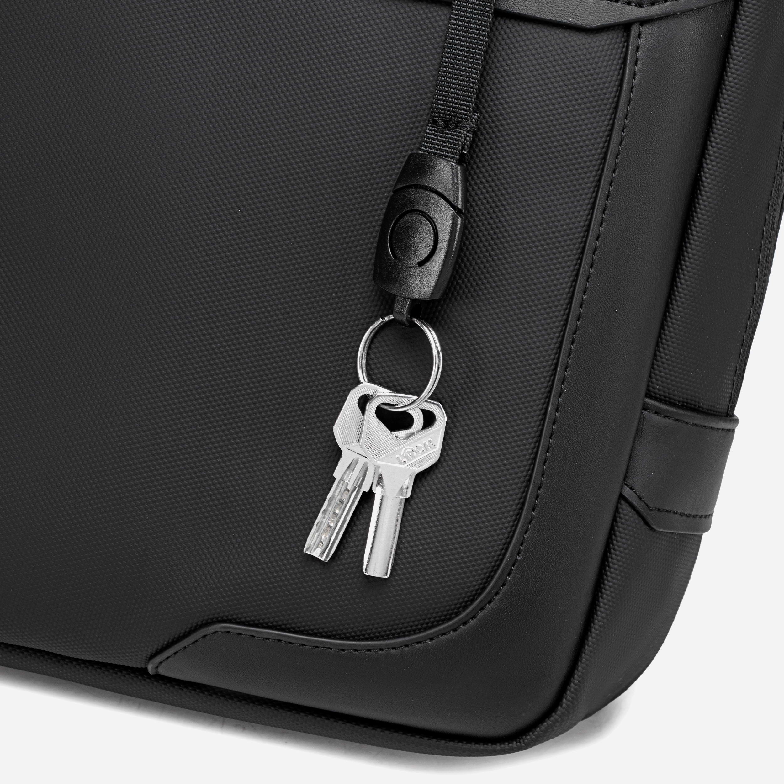 GWB00889 Black arctichunter-eg