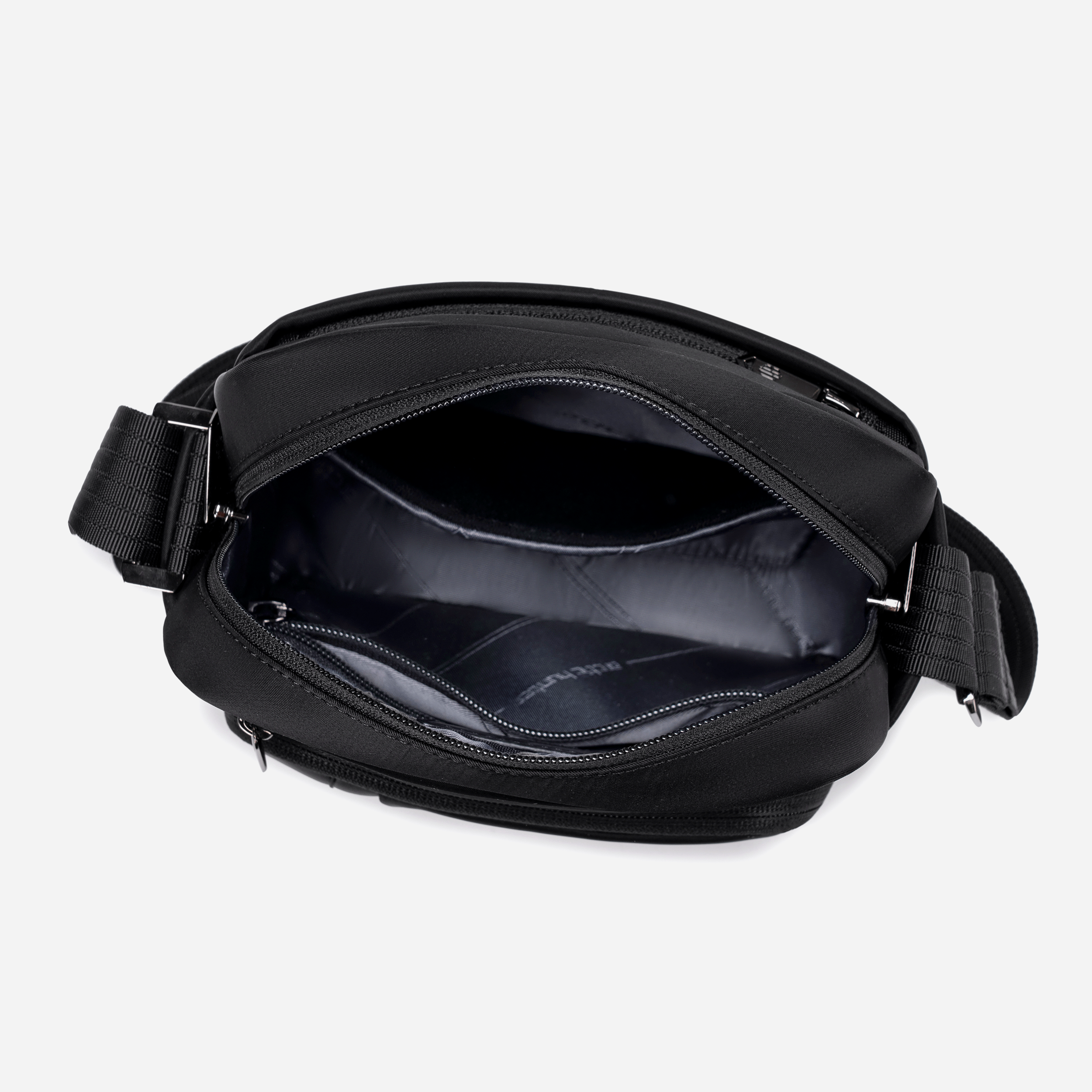 KB00831 Black arctichunter-eg